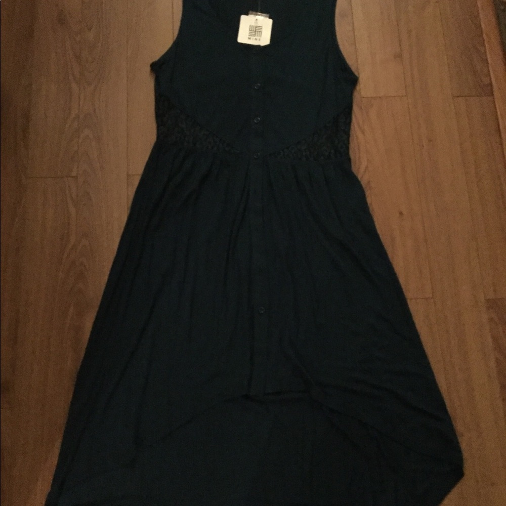Dress - Picture 3 of 4